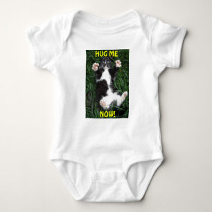 T-shirts O Bebê De Vestuário Me Abraçou Agora!