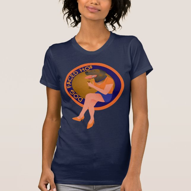 T-shirts O cão enfrentou Hos (Frente)