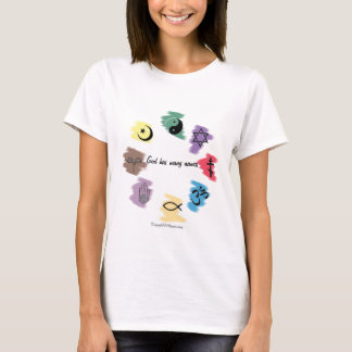 T-shirts O deus tem muitos nomes
