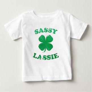 T-shirts O dia de St Patrick Sassy do Lassie