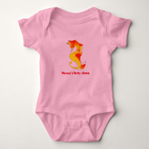 T-shirts O encanto afortunado da mamã - bodysuit do bebê 