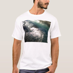T-shirts O Feiticeiro Cai no Rio Metolius