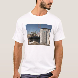 T-shirts O foguete de Soyuz imediatamente depois da chegada
