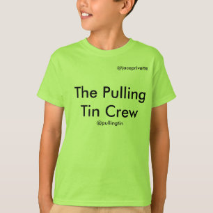 T-shirts O grupo puxando da lata