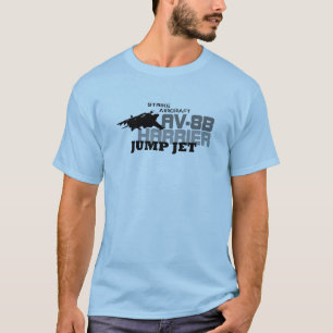 T-shirts O Harrier salta o jato -