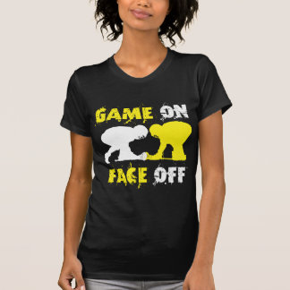 T-shirts O jogo sobre, enfrenta fora