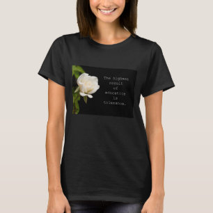 T-shirts O maior resultado da educação é a tolerância