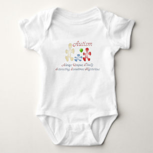 T-shirts O Mundo Único do Criador de Crianças Autismo