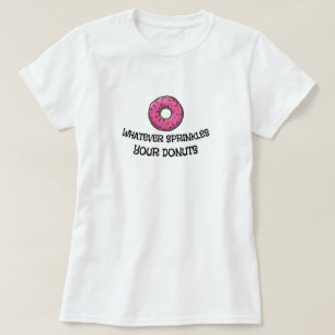 T-shirts O que quer que polvilha o T básico das suas