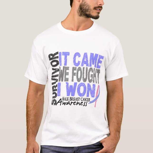 T-shirts O sobrevivente que masculino do cancro da mama (Frente)