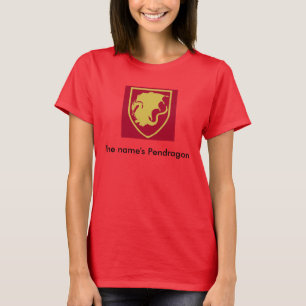 T-shirts O T das mulheres do Pendragon do nome