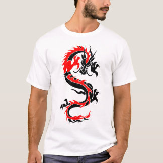 T-shirts O tatuagem vermelho tribal legal do dragão projeta