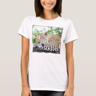 T-shirts o, tenta nem sequer