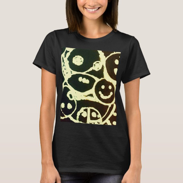 T-shirts O Tshirt das mulheres (Frente)
