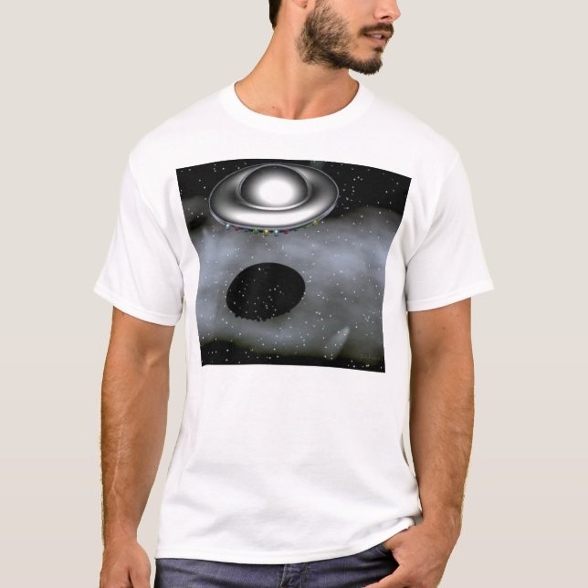 T-shirts O UFO procura em casa (Frente)