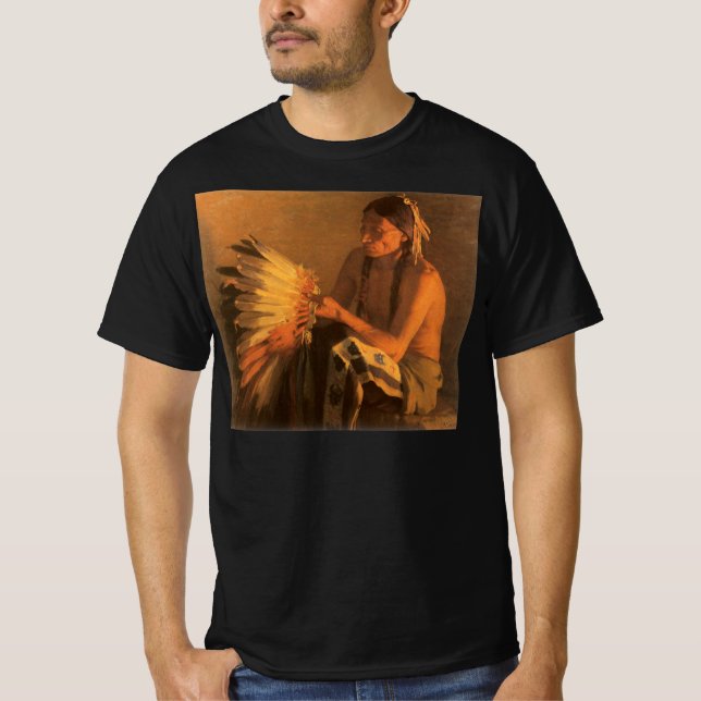 T-shirts Old War Bonnet por Joseph Henry Sharp (Frente)