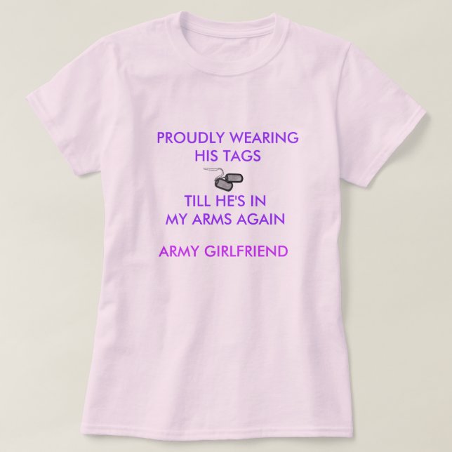 T-SHIRTS ORGULHOSA VESTINDO SEUS TAG, ATÉ… (Frente do Design)