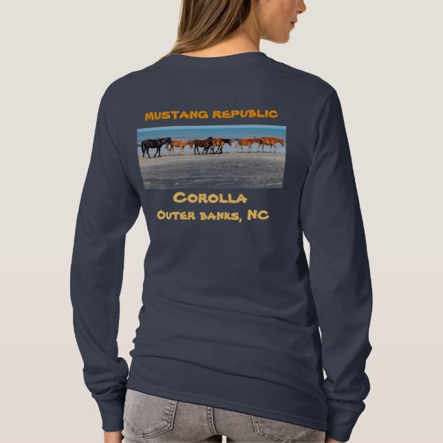 T-shirts Os cavalos selvagens do Corolla (Verso)