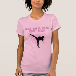 T-shirts Os cinturões negros vestem o rosa demasiado!