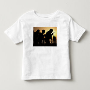 T-shirts Os fuzileiros navais ateiam fogo a revólveres de