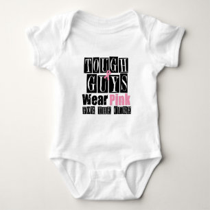 T-shirts Os tipos duros vestem o rosa para a cura