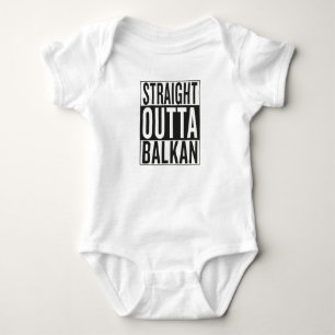 T-shirts outta reto Balcãs