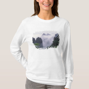 T-shirts Paisagem do Mt. Huangshan (Montanha Amarela) em