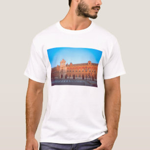 T-shirts Palácio de Telmo em Sevilha, Espanha sede do