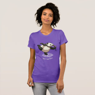 T-shirts Panda Feliz Cheirando Flores de Cerejeira com Text