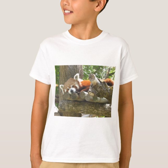 T-shirts panda vermelha (Frente)