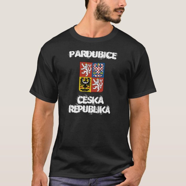 T-shirts Pardubice, República Checa com casaco de armas (Frente)