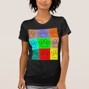 T-shirts Patas de Cachorrinho Fofo em Quadrados