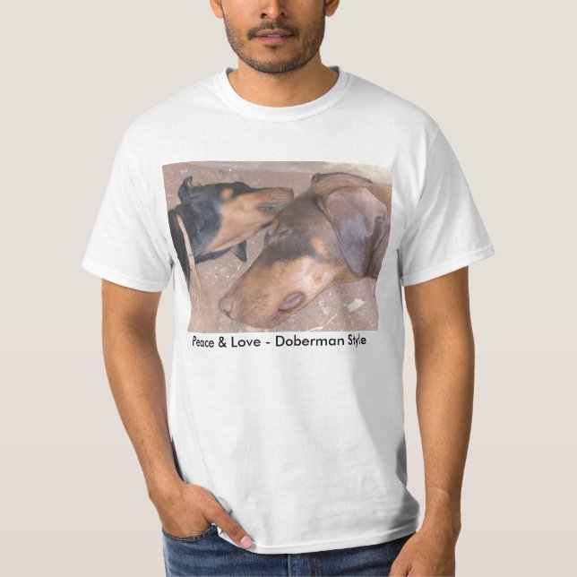 T-shirts Paz & amor - estilo do Doberman (Frente)