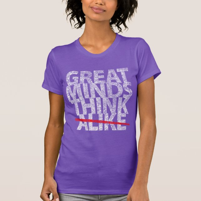 T-shirts Pensar nas mentes dos excelentes (Frente)