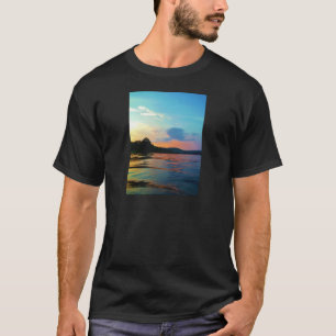 T-shirts Pêssego e Sunset Azul no lago de montanha