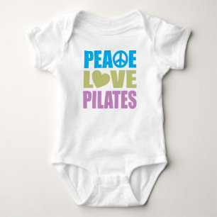 T-shirts Pilatos de paz e amor