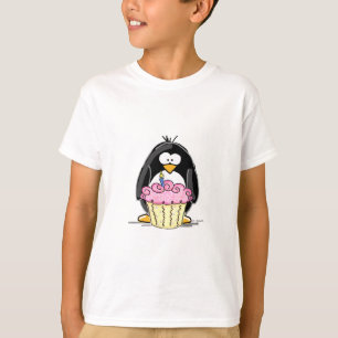 T-shirts Pinguim do aniversário com cupcake