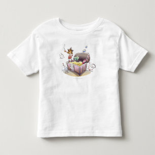 T-shirts Pirata fêmea que está em uma arca do tesouro