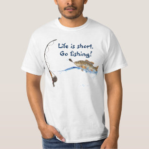 T-shirts pólo de pesca com os peixes na água