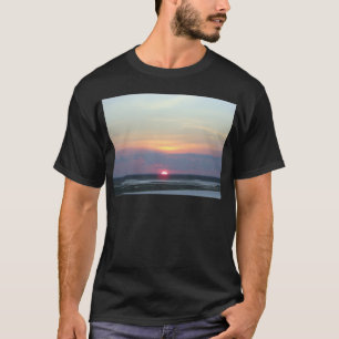 T-shirts Por do sol sobre a baía em Margate, NJ