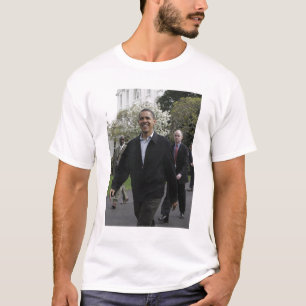 T-shirts Presidente Obama caminha para a quadra de basquete