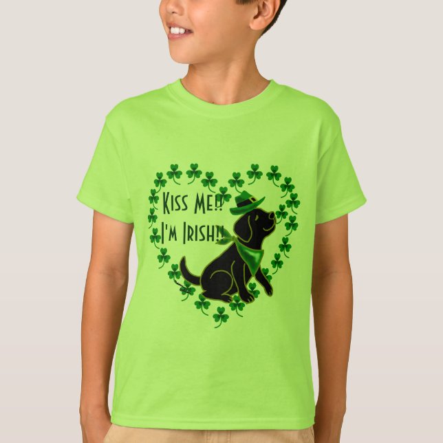 T-shirts Preto Labrador do dia de St Patrick (Frente)