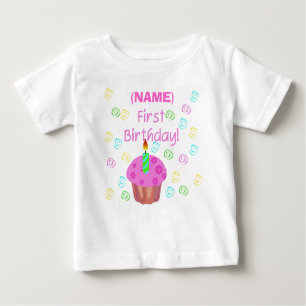 T-shirts Primeiro aniversário do cupcake cor-de-rosa