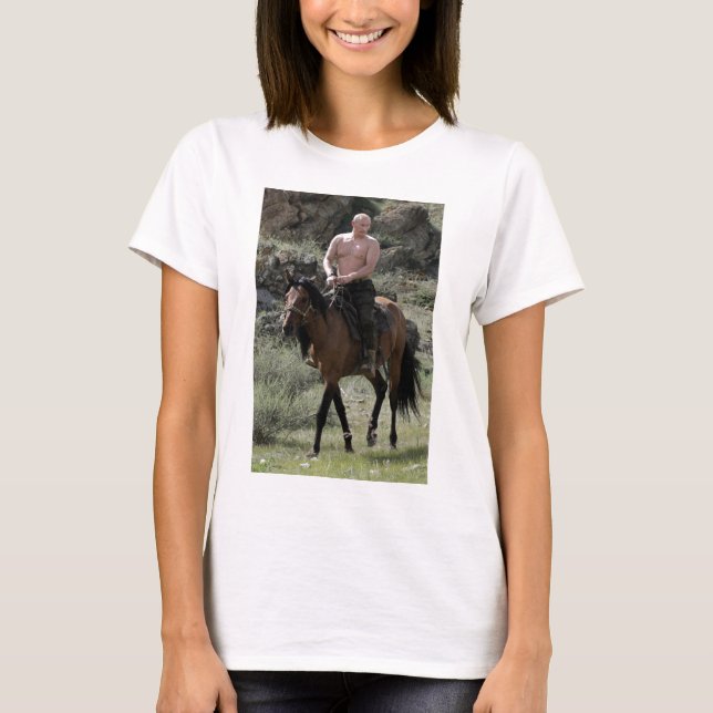 T-shirts Putin descamisado monta um cavalo (Frente)