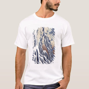 T-shirts Queda de Kirifuri na montagem de Kurokami