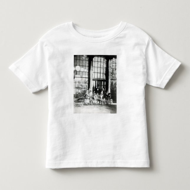 T-shirts Rainha Victoria & Prince Albert com seus (Frente)