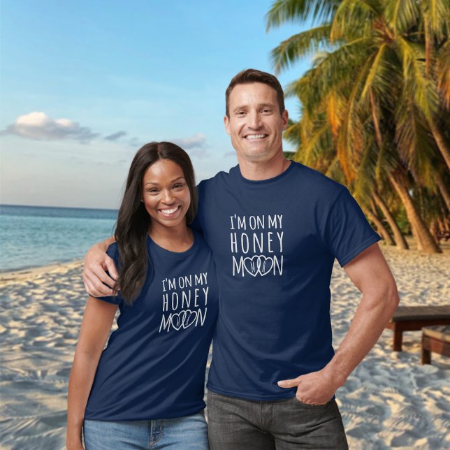 T-shirts Recém-casados Eu Estou de Lua de Mel Personalizado (Criador carregado)