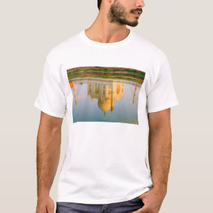T-shirts reflexo do famoso templo Taj Mahal no