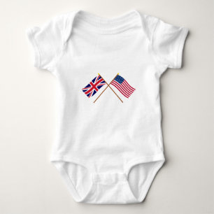 T-shirts Reino Unido e bandeiras cruzadas os Estados Unidos