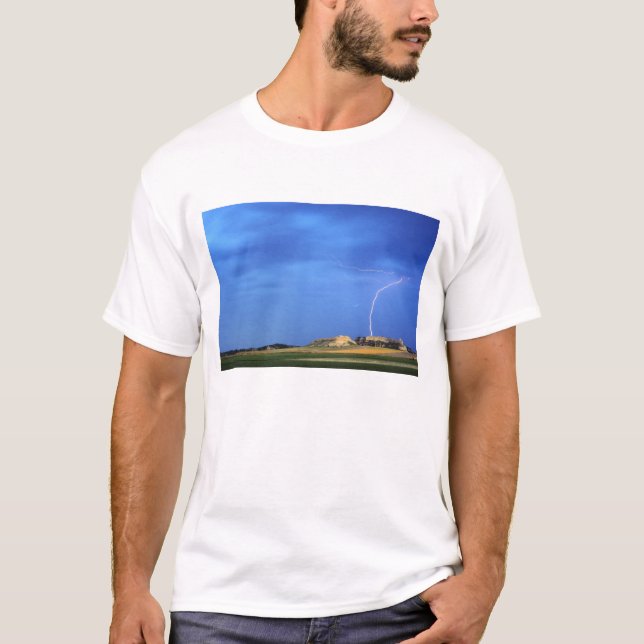 T-shirts Relâmpagos atingem as Colinas Wildcat perto (Frente)